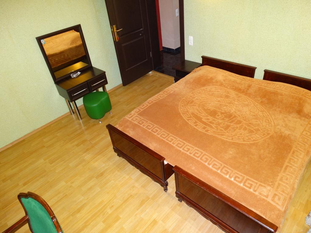 Hotel Sano كوتايسي الغرفة الصورة